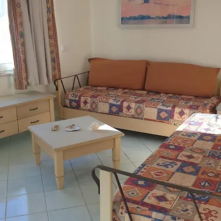بيت للعطل Casa Vacanze Calarossa ايزولا روسا